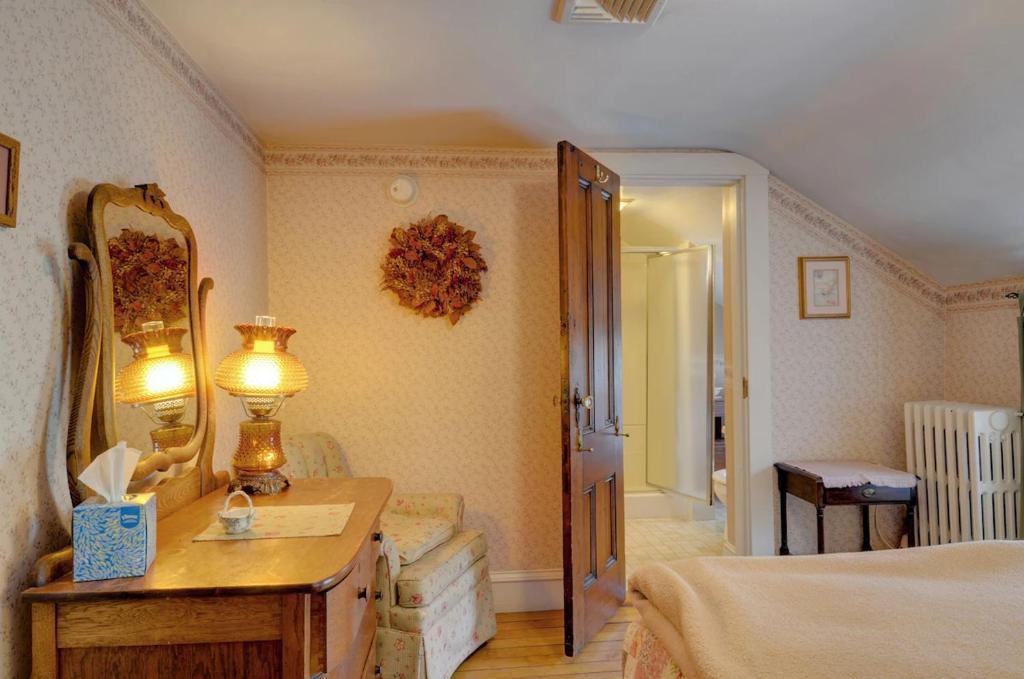 Melville House Newport photo 3