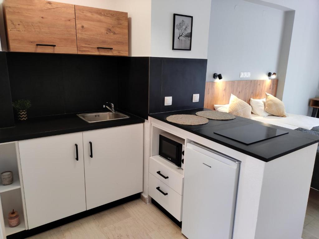 Valentinos Apartments photo 2