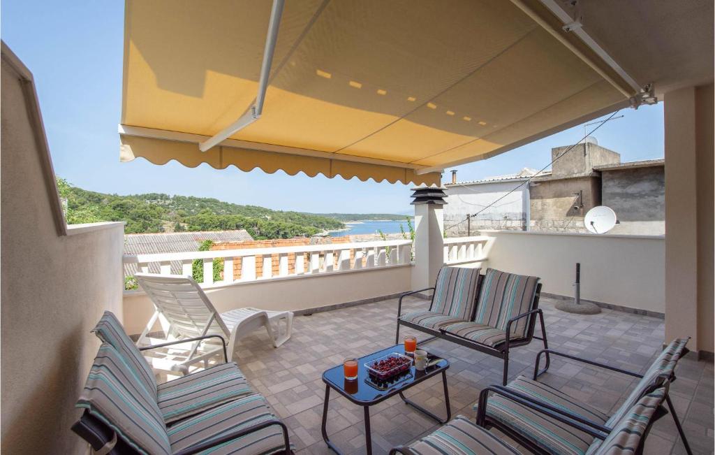 Beautiful Home In Povlja With Wifi And 3 Bedrooms