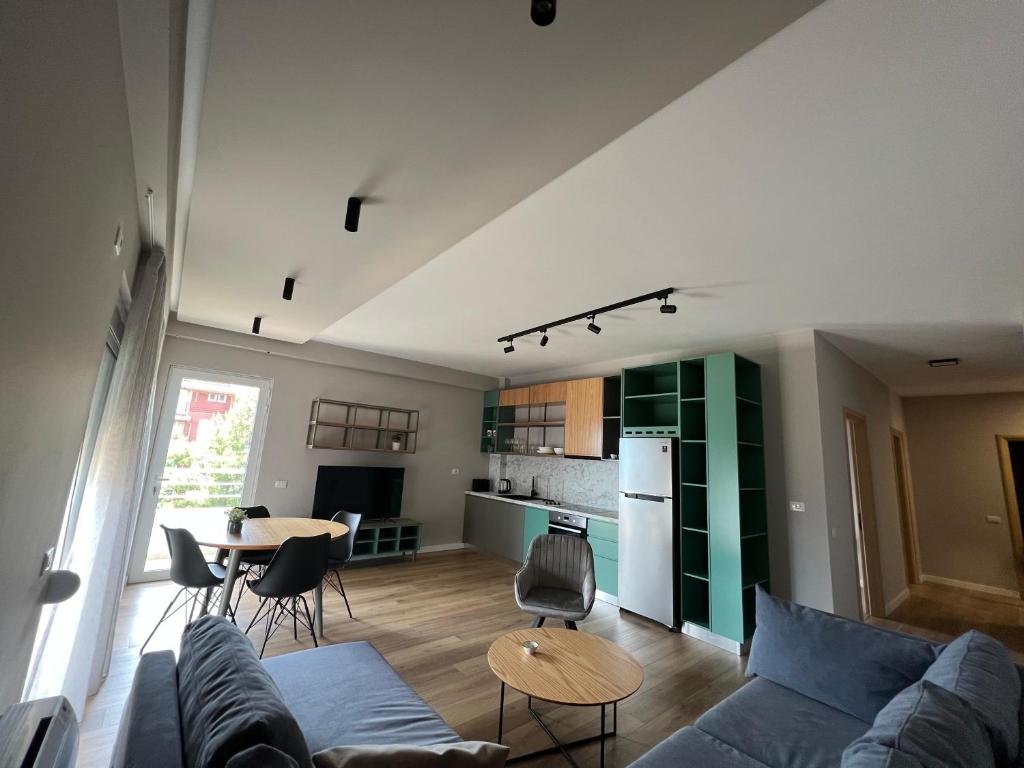 Coral Apartments photo 2