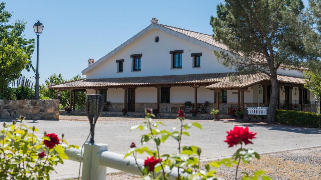 Los Laureles Casa Rural photo 4