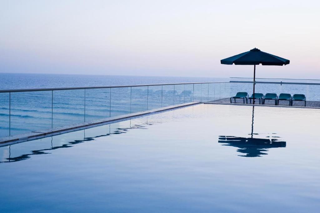 Share Suites Hotel Bat-Yam photo 4