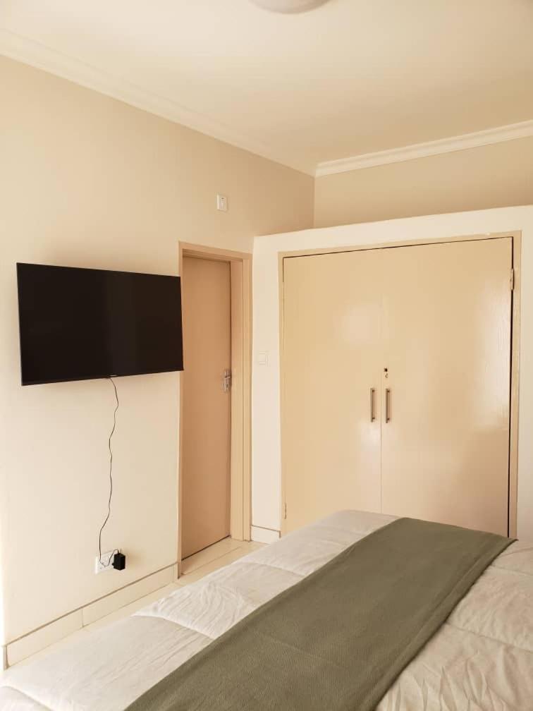 Kasuda - self contained room in Livingstone photo 3