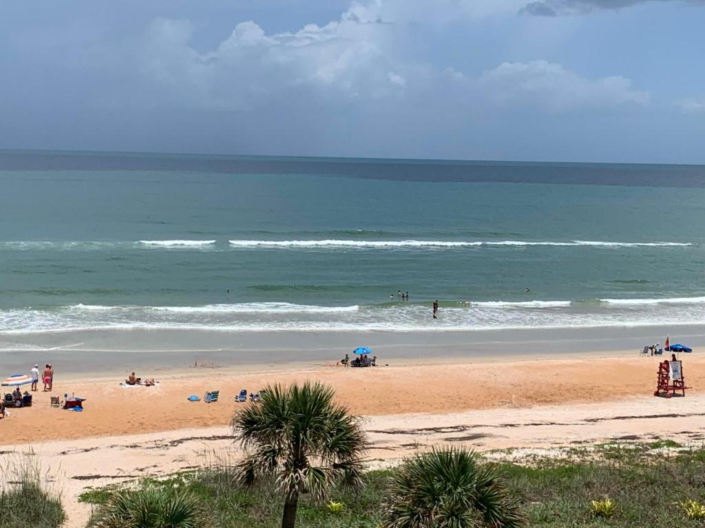 Ormond Beach oceanfront condo photo 4