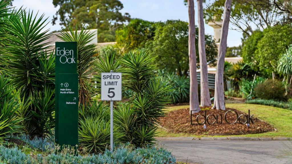 Eden Oak Geelong photo 4