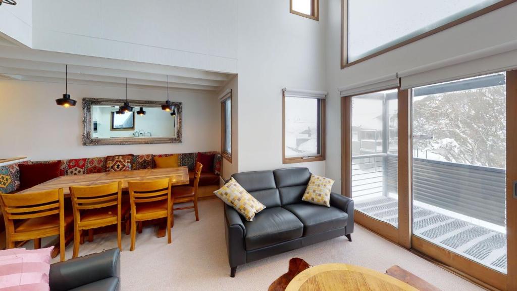 Family Chalet 35 - The Stables Perisher photo 3