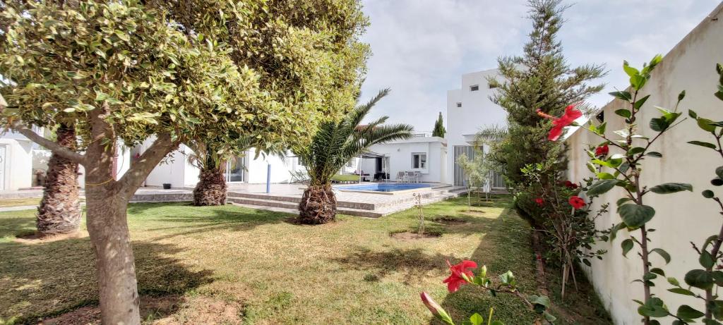 Villa CLIMATISEE avec piscine privée, ras el ma photo 4