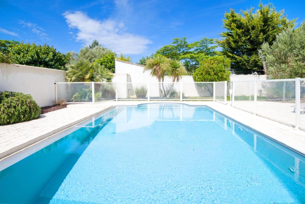 "MORANDE" grande maison avec Piscine Chauffée