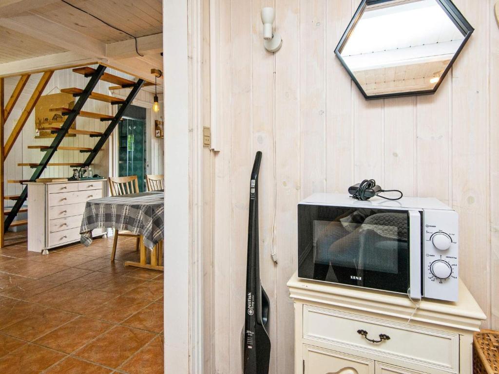 5 person holiday home in Hemmet photo 3