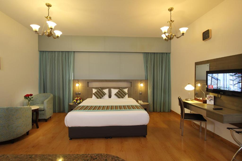 Студио (Одноместный номер-студио с мини-кухней), Апарт-отель Flora Hotel Apartments