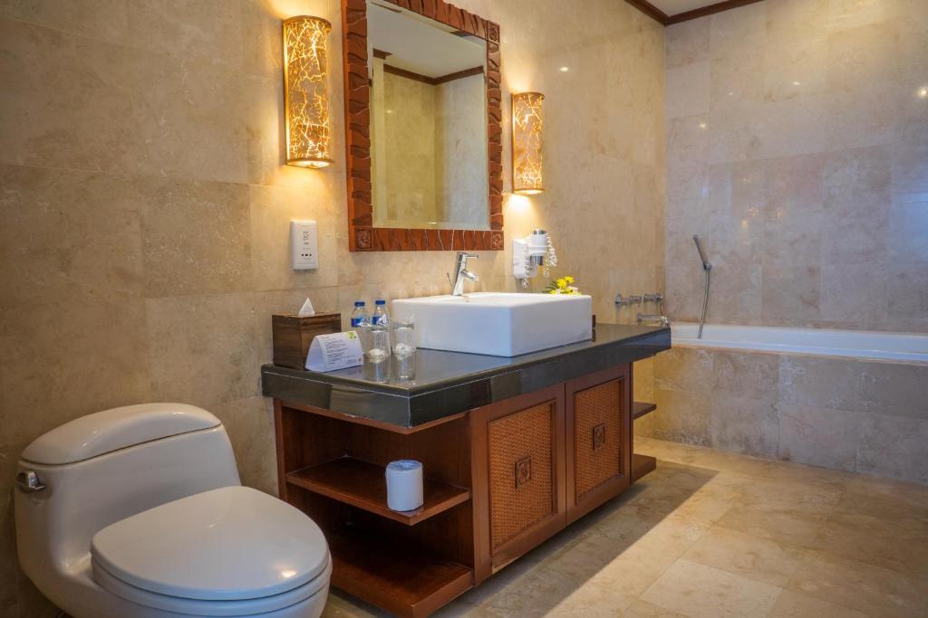 Grand Balisani Suites Hotel Room Type - Deluxe Double or Twin Room with Balcony Grand Balisani Suites Hotel Room Type - Deluxe Double or Twin Room with Balcony
