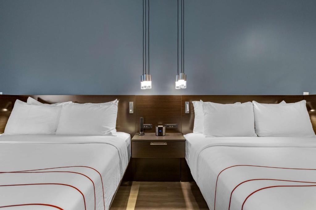 Vīb Hotel by Best Western Phoenix - Tempe Room Type - Queen Room with Two Queen Beds