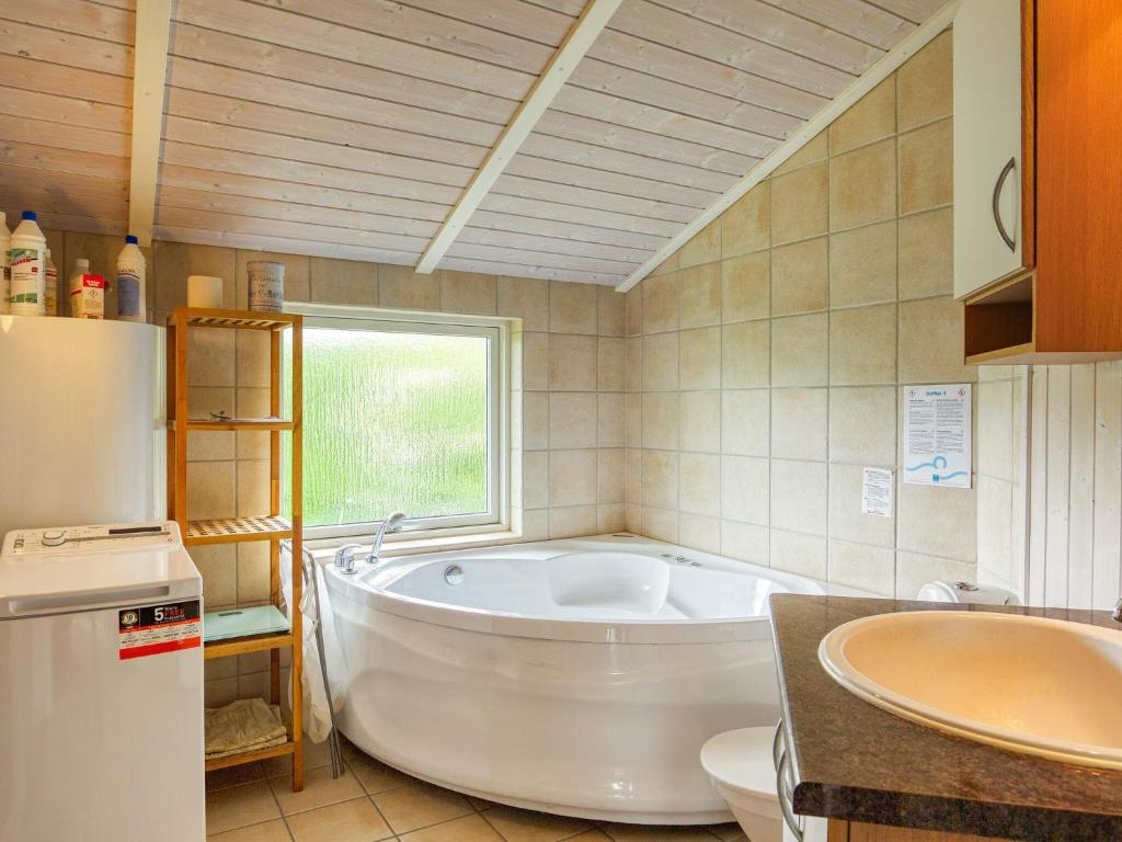 5 person holiday home in Nakskov photo 4