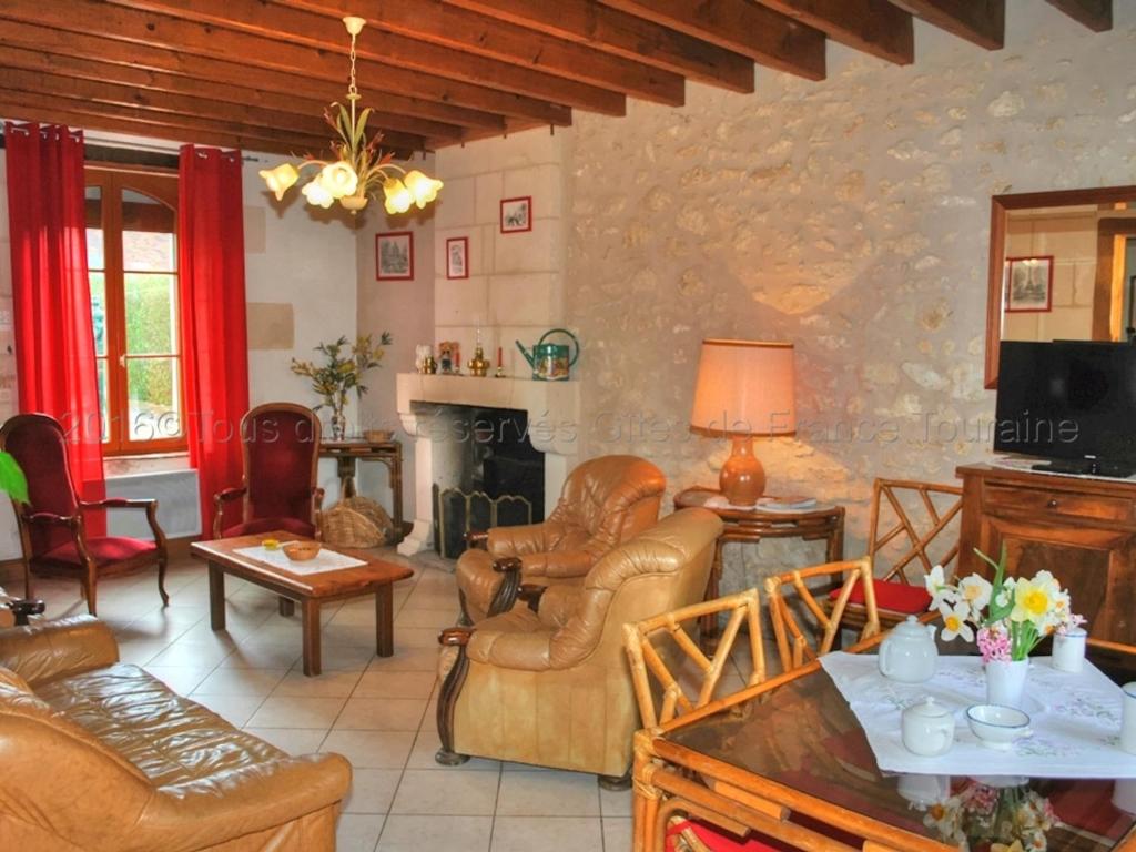 Gîte Nouans-les-Fontaines, 6 pièces, 12 personnes - FR-1-381-406 photo 3