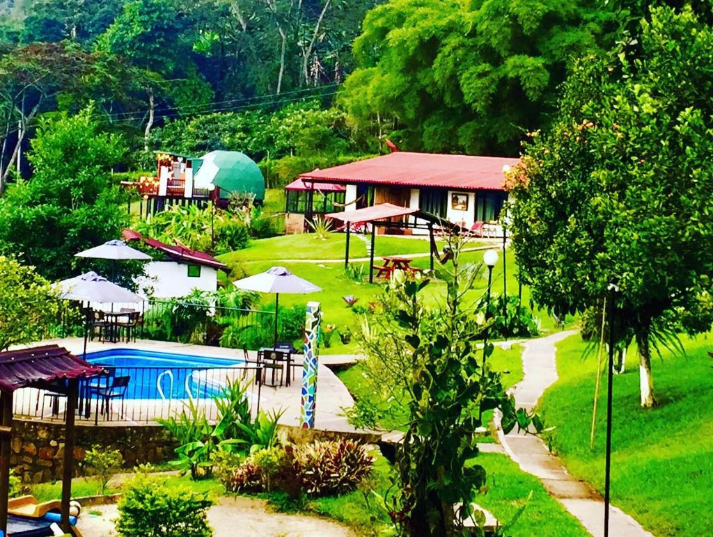 GLAMPING Y CABAÑAS LOS ARREBOLES Hostel photo 1