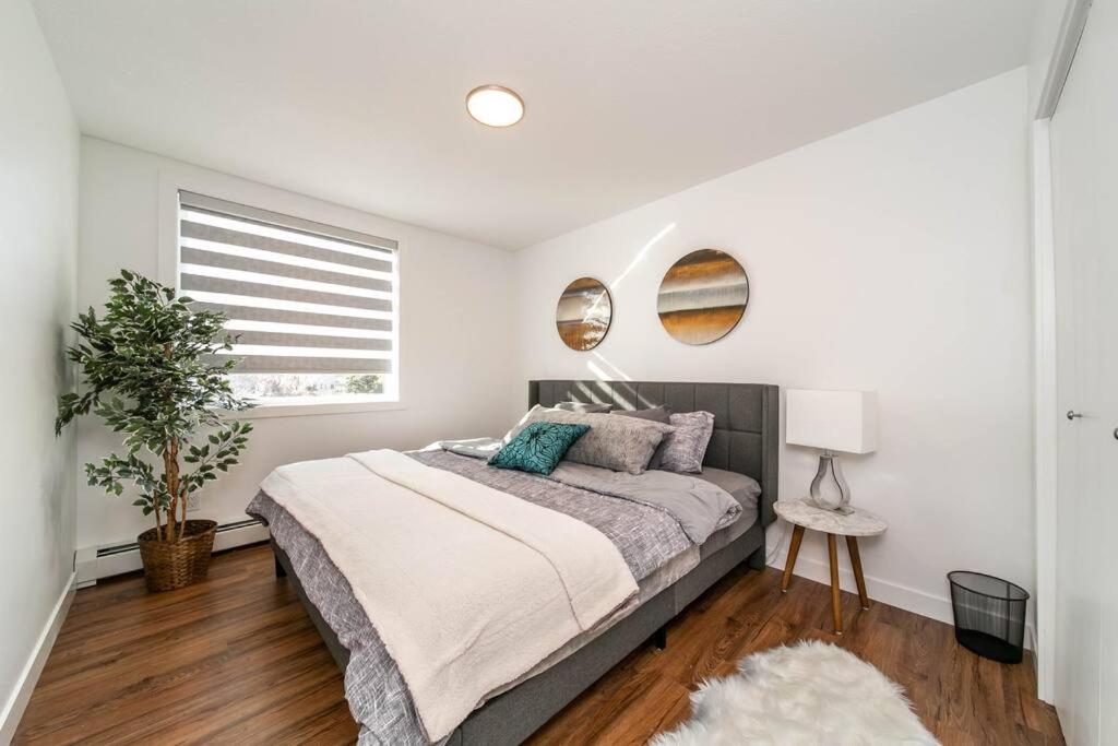 Stylish Close to D/T FREE parking King Bed 2bed photo 2