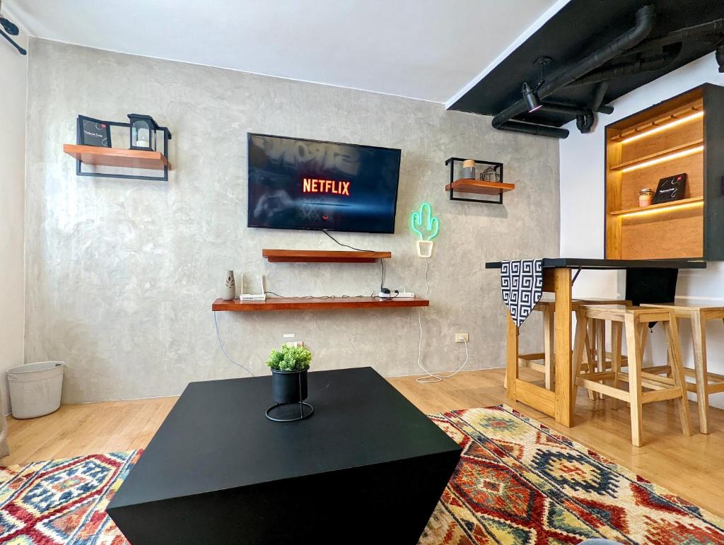 Cozy 1BR Loft for Visiting Families in Cainta Wifi photo 3