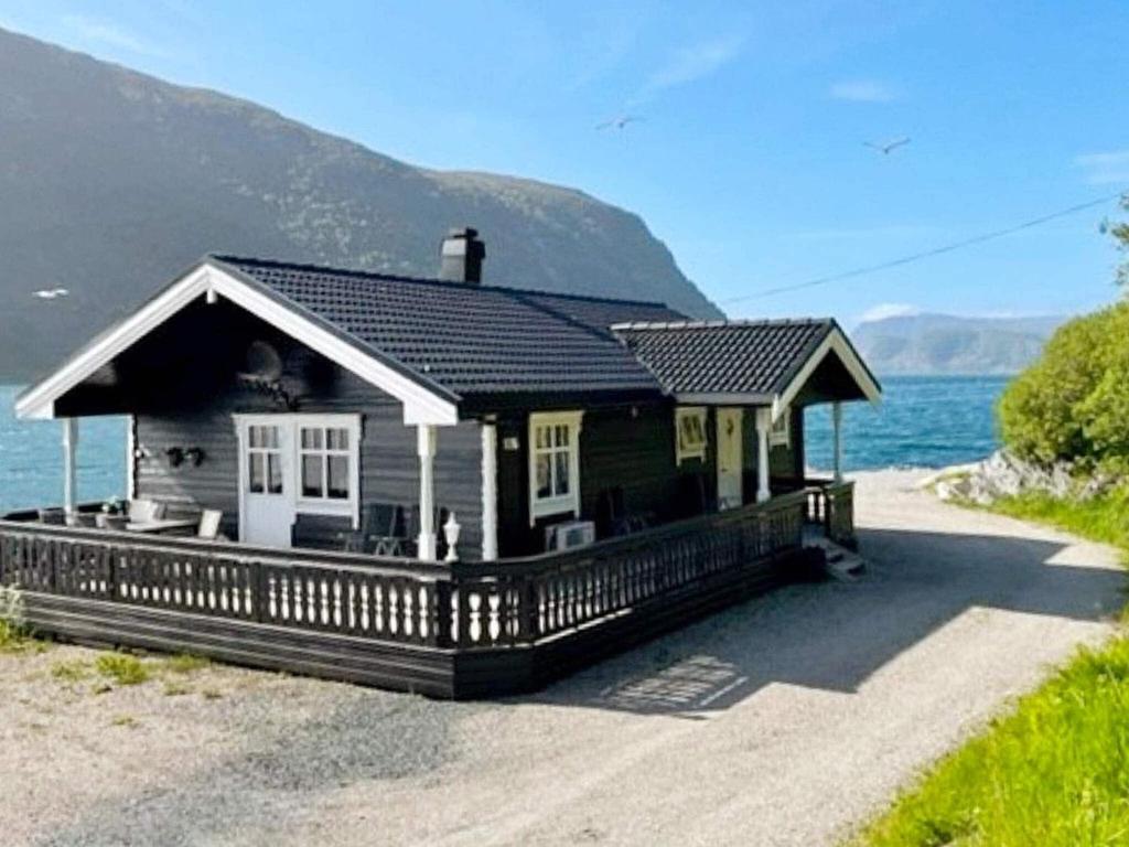 Three-Bedroom Holiday home in Selje 1 photo 1