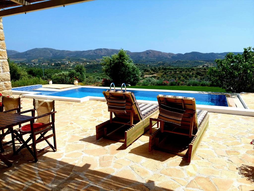 Villa Petra photo 1