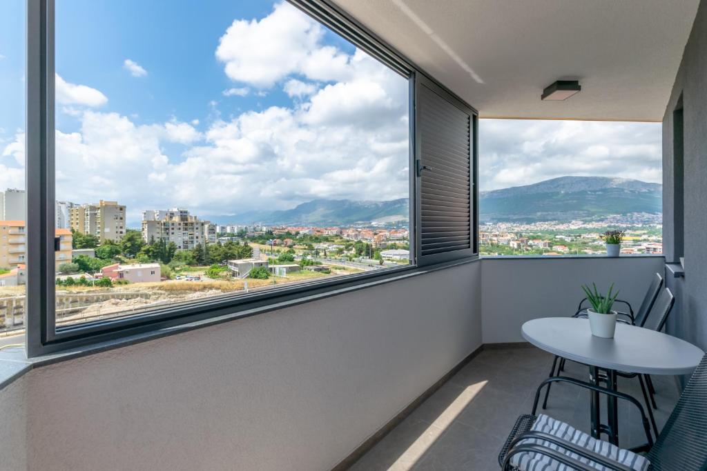 Empress apartment photo 3
