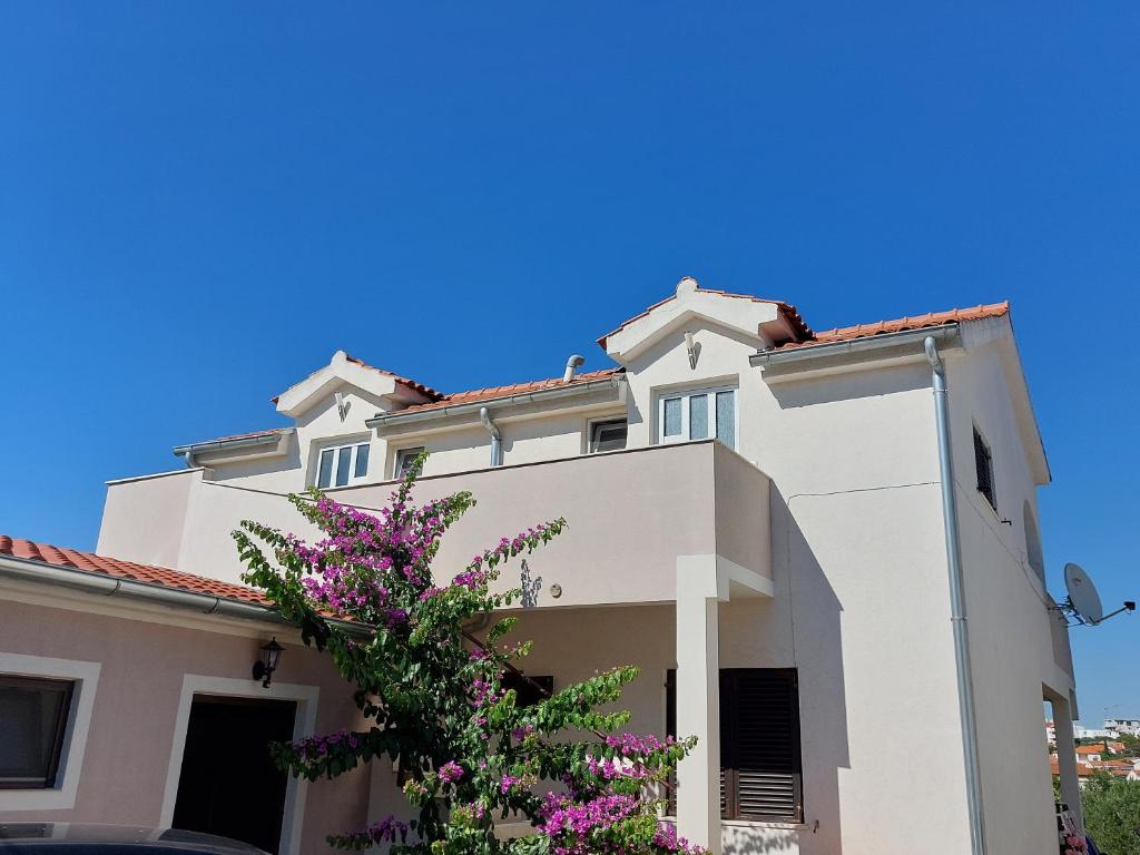 Apartments Lavanda - free parking and grill photo 3