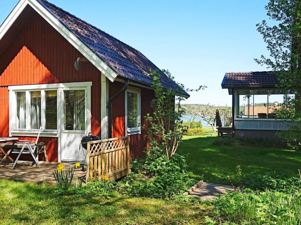 Holiday home in Vreta photo 2