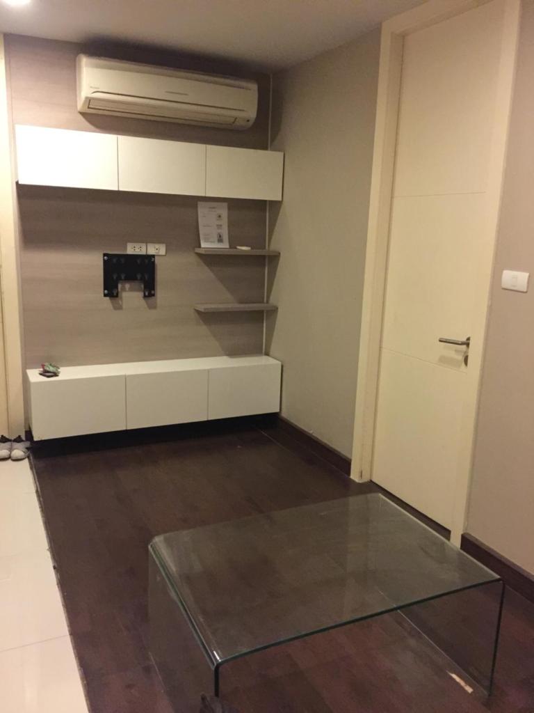 Livat5r1042 photo 3