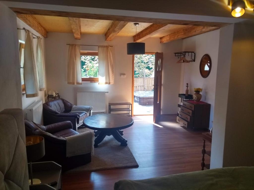 Stodola-soukromý apartmán pro dva s venkovní vířivkou photo 1