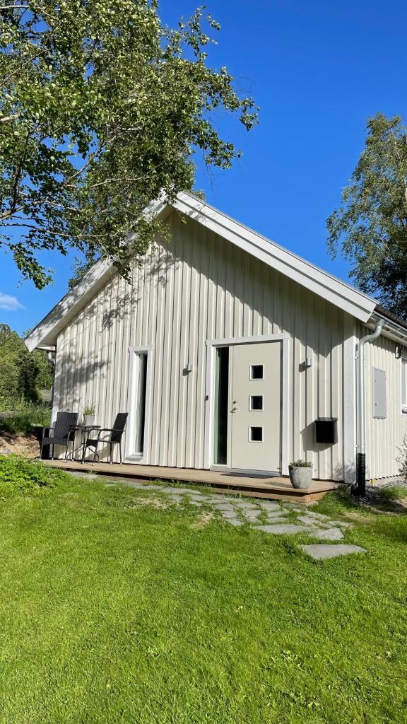 Floda, Minihus på 62m2 för plats för 4 vuxna och 2 barn photo 2