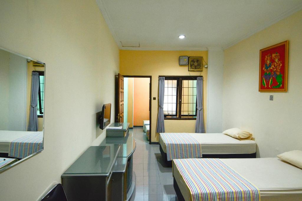 EC Pondokan Room Type - Quadruple Room