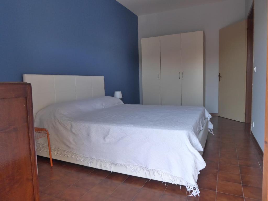 La casa di Tina, Imperia