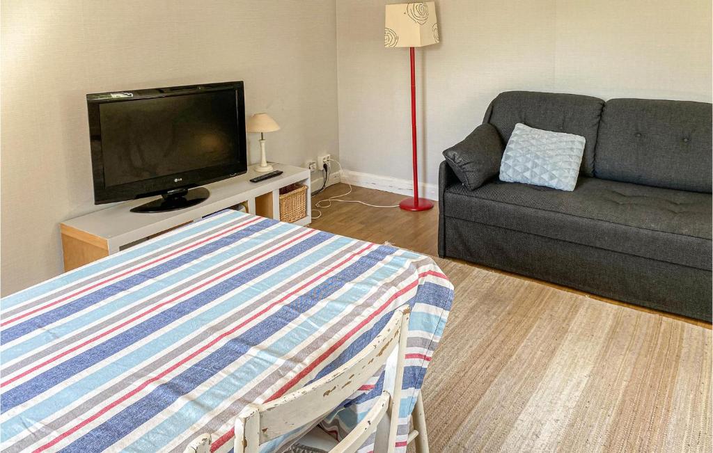 Awesome Home In Glommen With Wifi And 2 Bedrooms photo 3