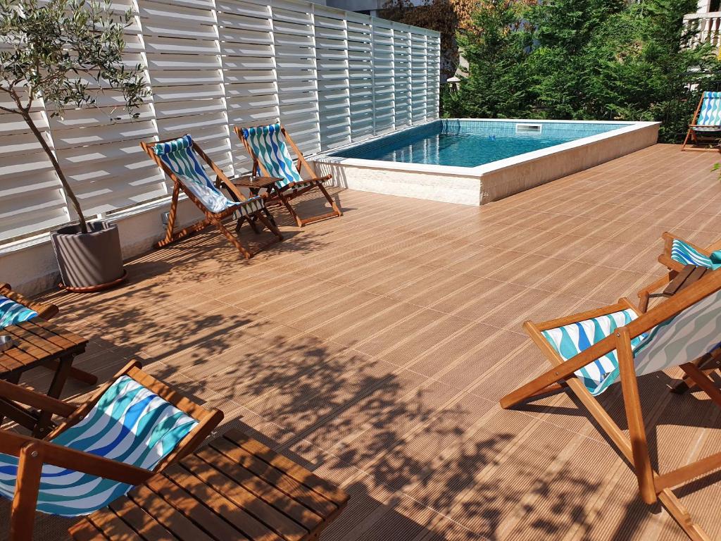 Sun and Sea Apartments photo 4