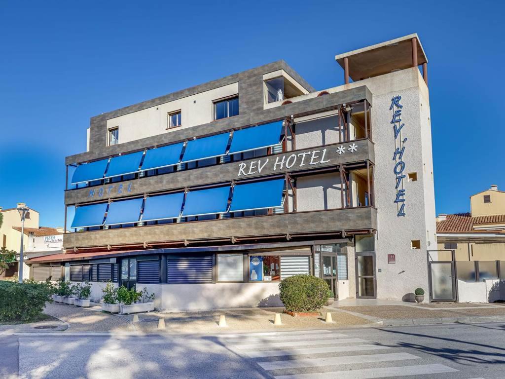 Rev'Hotel photo 1