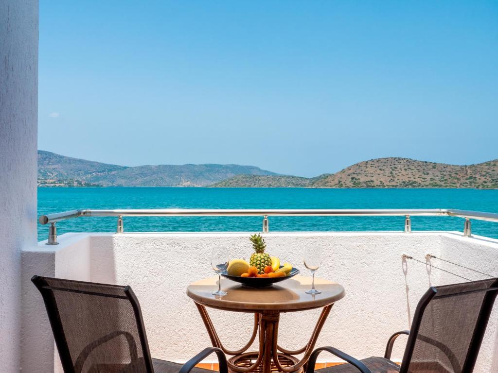 Elounda Alikes Suites & Studios photo 2