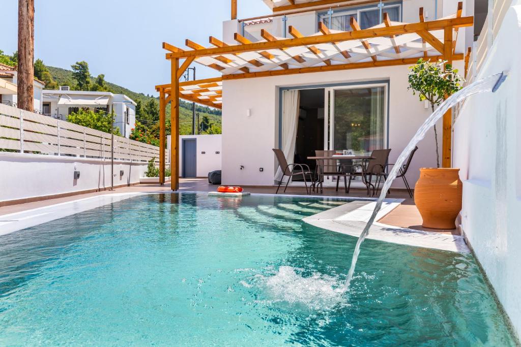 AGNONTAS LUXURY VILLAS photo 3