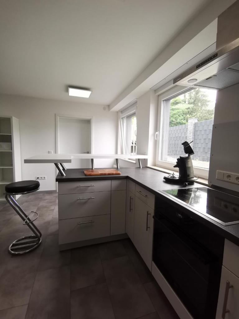 Moderne Wohnung mit Terrasse und eigenem Zugang. photo 4