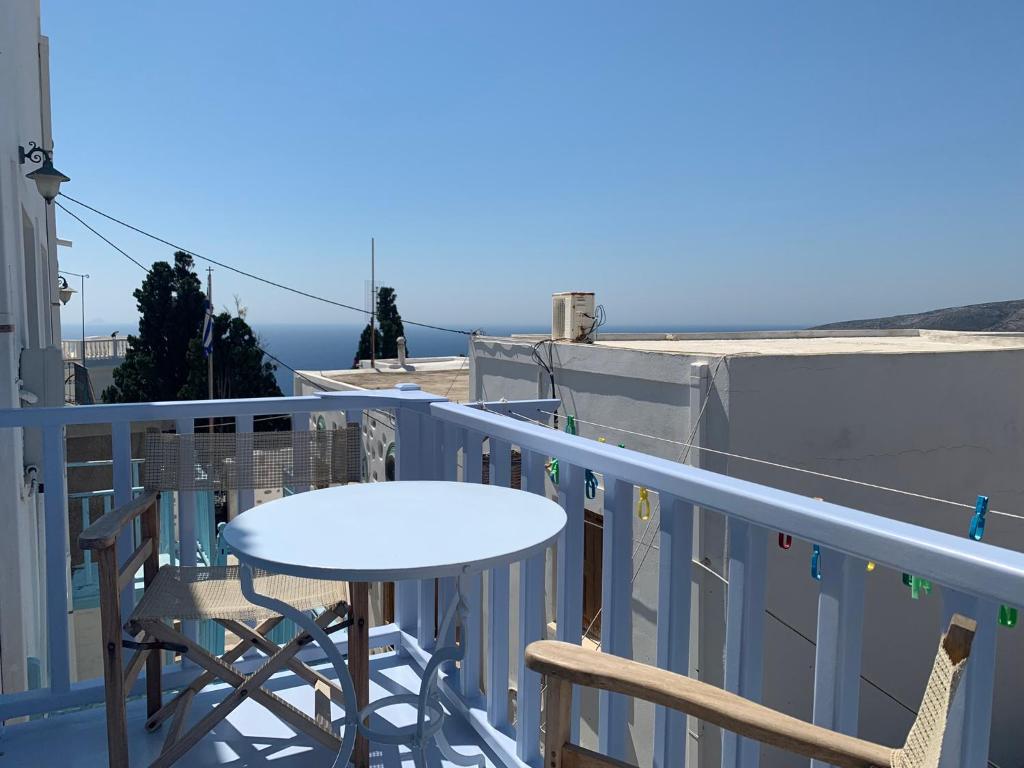 Anna s House in Chora photo 4