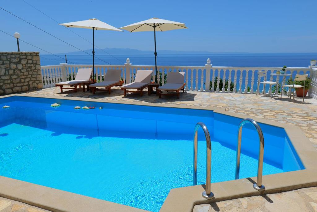 Sunset villas photo 2