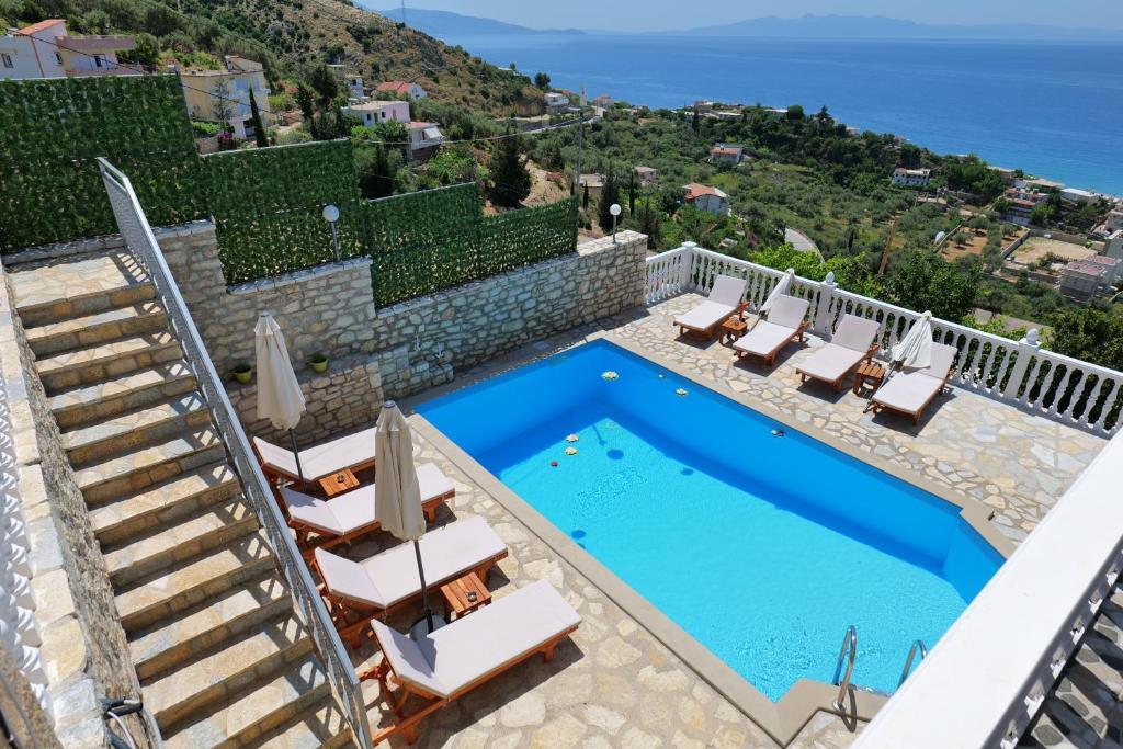 Sunset villas photo 1