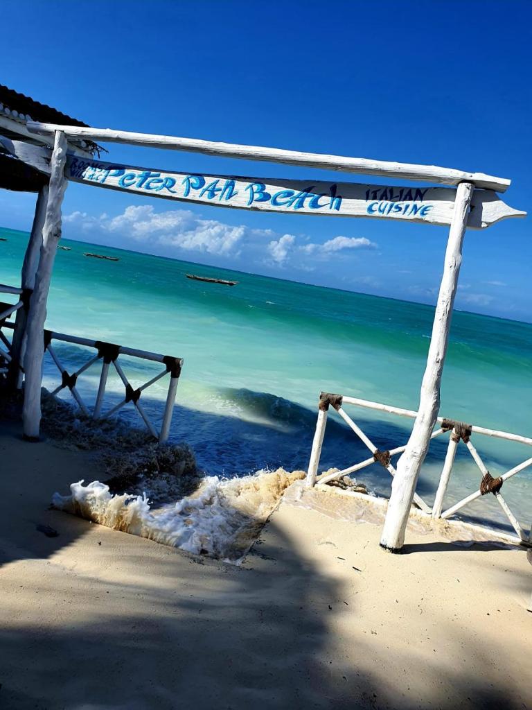 Peter Pan Beach Lodge & Italian Restaurant photo 3