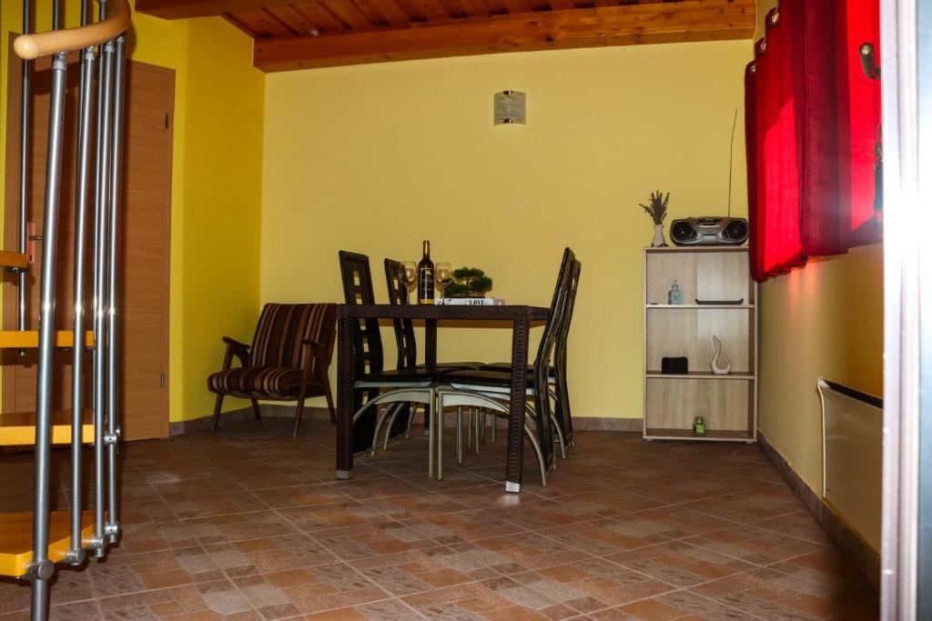 Počitniška hiška pod Hadikom photo 3