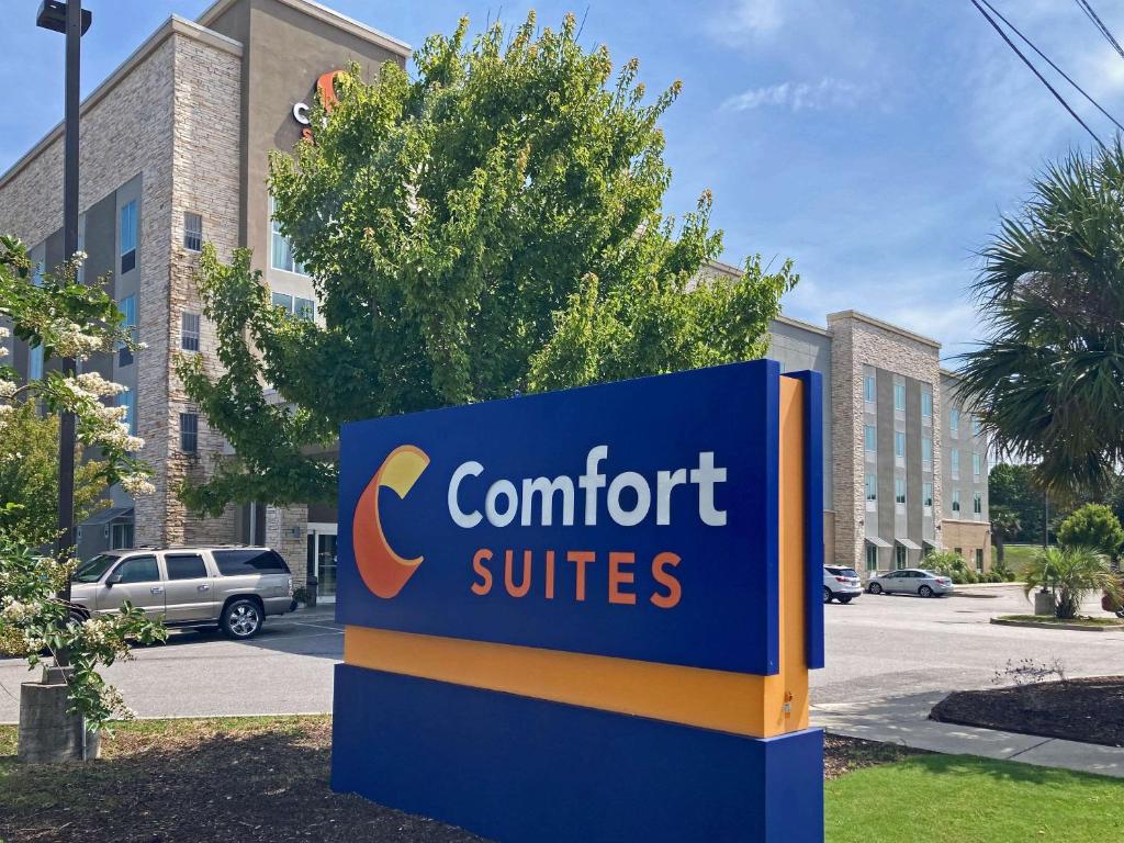 Comfort Suites North Charleston - Ashley Phosphate photo 1