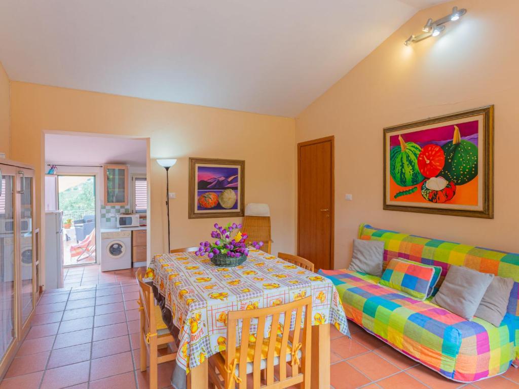 Apartment Contrada Brecciano-2 by Interhome photo 2
