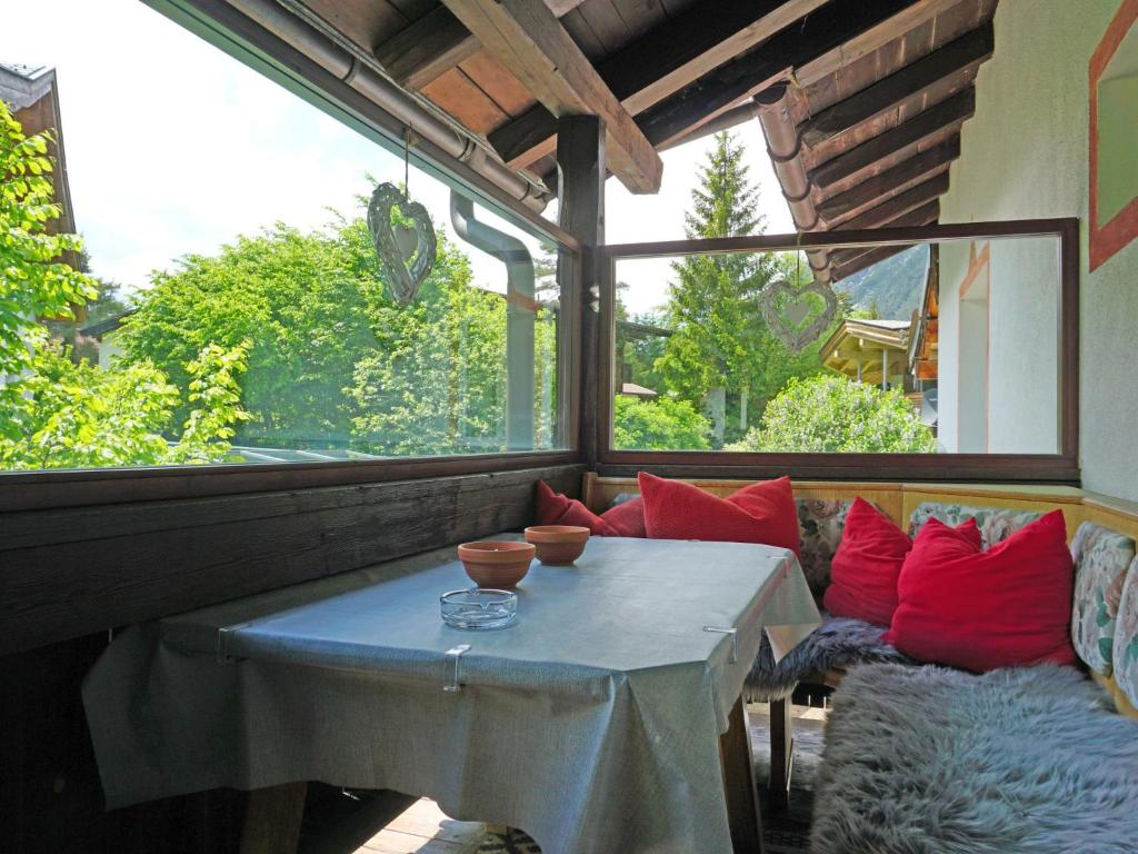 Apartment Föhrenheim - SFE202 by Interhome photo 4