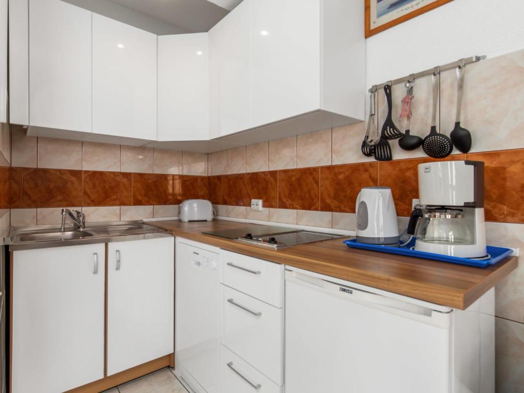 Apartment Brzic - CKV108 by Interhome photo 3