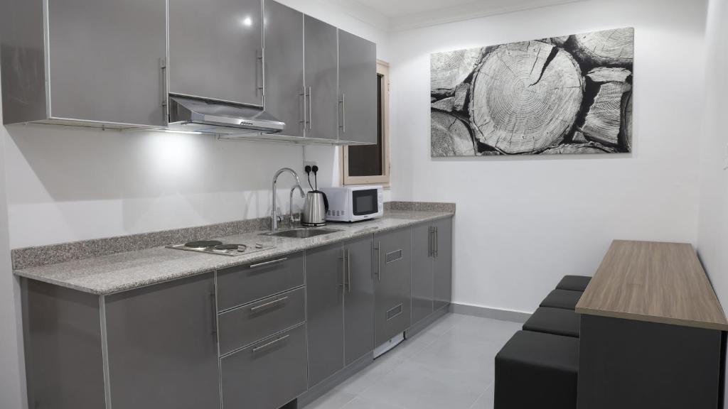 BHomed Furnished Apartments photo 2