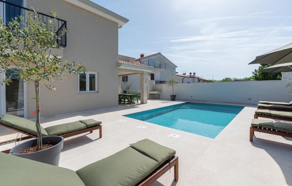 Villa Nia with Private Pool photo 2
