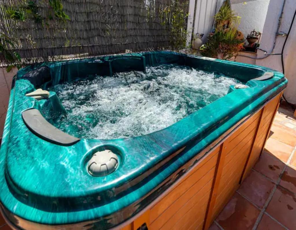 Casa de la Luz with hot tub photo 1