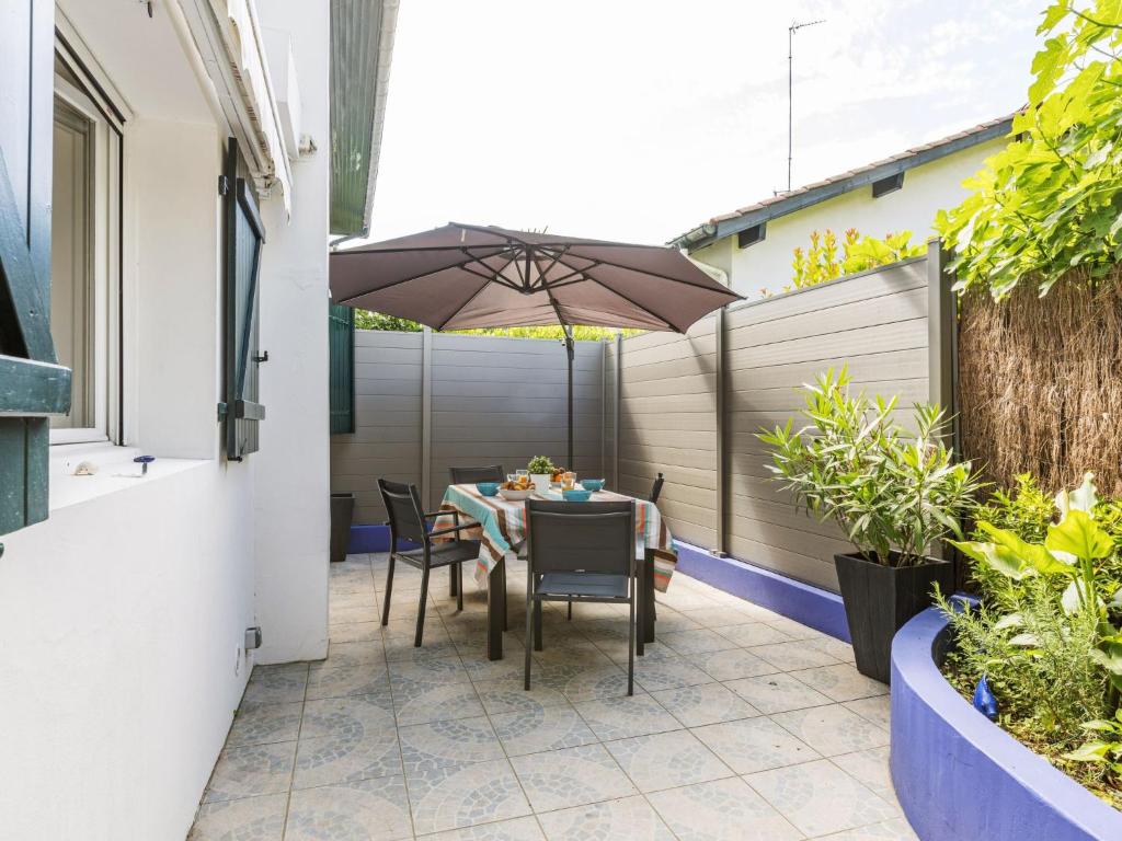 Apartment Jean Jaurès-2 by Interhome photo 2